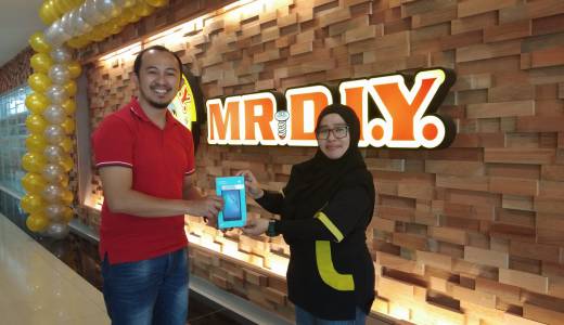 Tablet Percuma untuk MR DIY